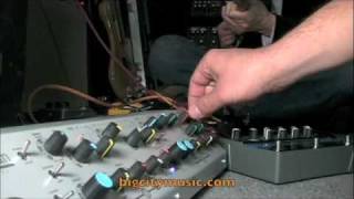 Video thumbnail for Sherman Filterbank 2 Guitar Synth/Octave by bigcitymusic