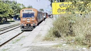 Pathankot to Amritsar DMU passenger train arrival and depart.beautiful railway station dinanagar