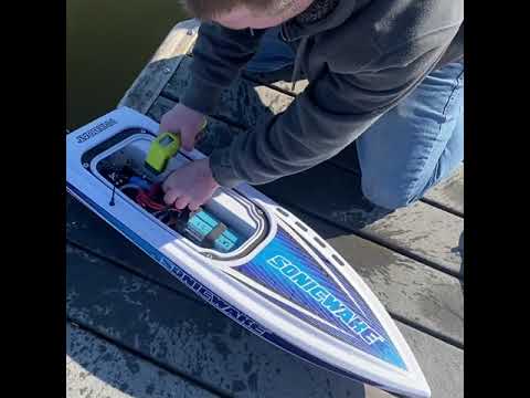 Stock Sonic wake 36 set up tricks