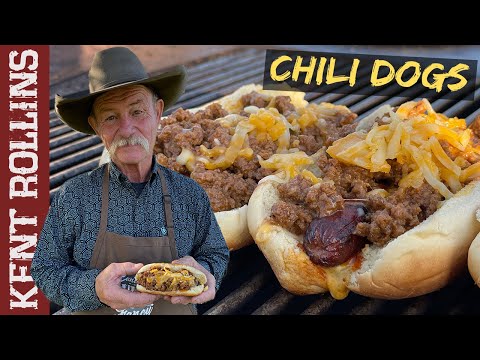 This Cowboy Explaining How To Make The Most Delicious Chili Cheese Dog Is The Most Wholesome Food Video You'll Watch Today