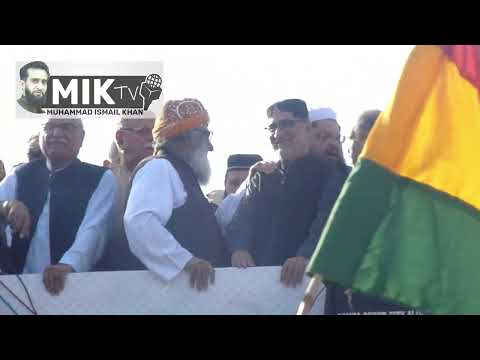 Quaid Hamara mulana fazal rehman ab aya aya Mulana