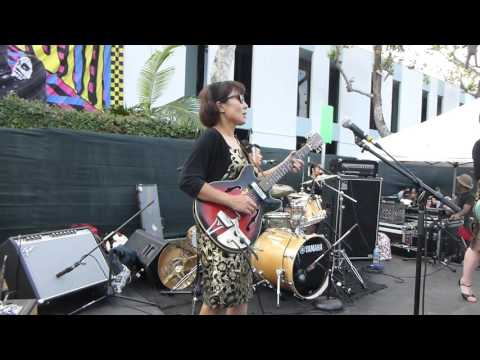 The 5,6,7,8's - BEACH GOTH 4 - Three Cool Chicks