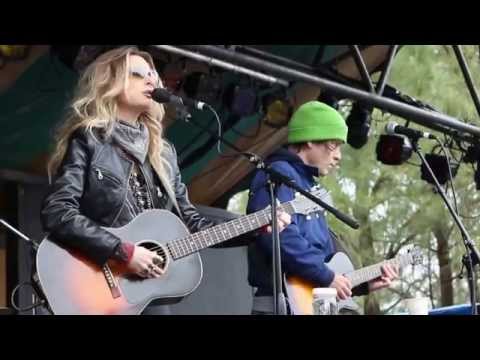 Elizabeth Cook - Heroin Addict Sister