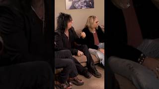 Download lagu The Time Nikki Sixx of Motley Crue Peed in a Police Car mp3