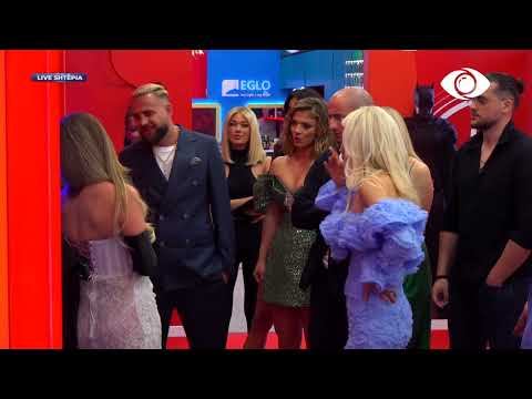 Olta përshëndetet me banorët, ata përpiqen ta ndalojnë që të lërë shtëpinë - Big Brother Vip 2