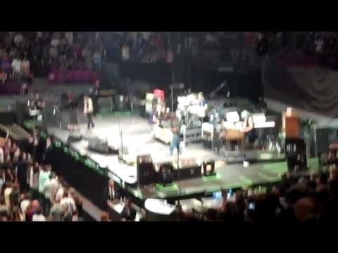 Pearl Jam 05-20-2010 New York NY Indifference
