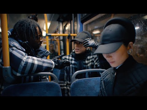 BURBERRY『Night Creatures』