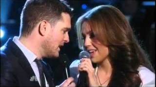 Michael Buble ft Thalia -  Mis Deseos / Feliz Navidad (NBC - A Michael Bublé Christmas)