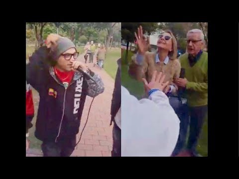 ÑKO RAPEANDO Y LO INTERRUMPE UNA ANCIANA (LO REGAÑA)