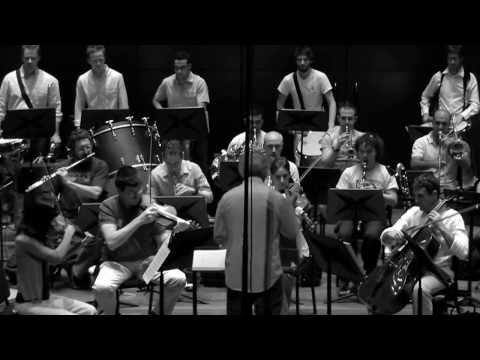 BORDERLINE for Batucada & Orchestra (by Ricardo Llorca)