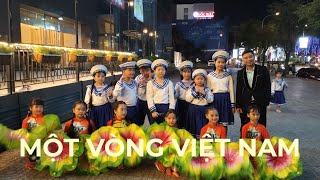 Một vòng Việt Nam, thầy cô và học sinh trường Tiểu học Trần Quốc Toản Cần Thơ , nhạc hot hiện nay