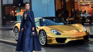 Inside The Life Of Qatar's Richest Queen