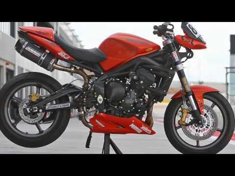 Triumph Street Triple Cup machine