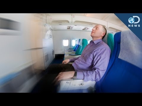 なぜ私たちは飛行機の中でおならをするのか？ (Why Do We Fart More on Planes?)