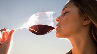 How to Remove Red Wine Stains From Your Teeth | Beauty How To