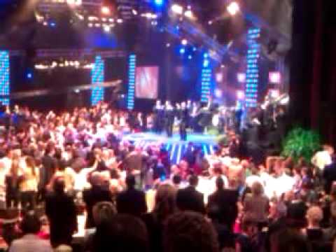 Leedjesaovend 2012 - Live - Kom in mien erm