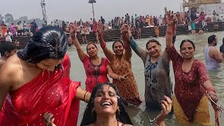 Haridwar Ganga River Bathing ताजा दृ�