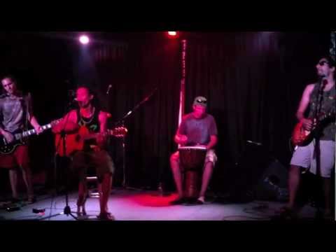 Ras Linga from iLLmenTed ViBeS & The Irie Lions at Springfield Hempfest