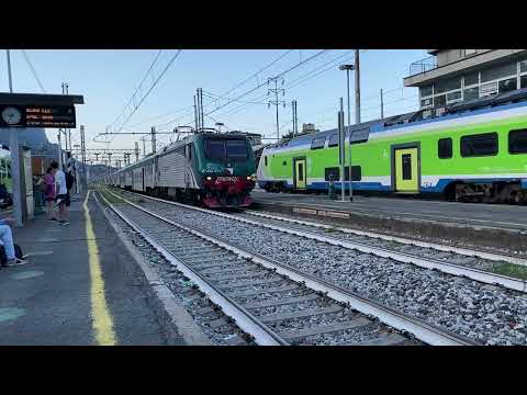 E464 arrives at Lecco