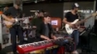 James Gruntz - Heart Keeps Dancing - Live at joiz (2/11)