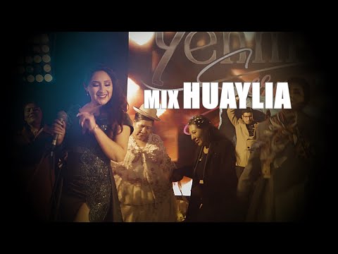 YENNIFER SERMEÑO / MIX Huaylia -  Quien te dijo eso - Cervecita licor amargo / EN CONCIERTO
