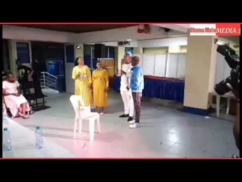 MC John Kaido kumakia andu igongonaini ria Dennis njuguna original thutha wa kuruta igana rimwe🥺🥺