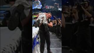 Download lagu The Big Show sent Rey Mysterio in the third row! 😱 mp3