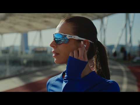 Running is Addictive  - A Cinematic Spec Ad (Sony FX3 + DZO Vespid primes)