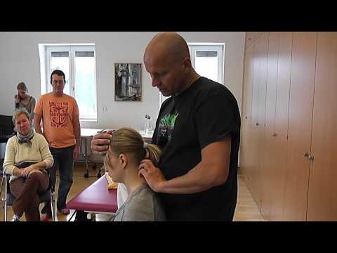 Pinienkerne auf die Gelenke Behandlung von unreifen Hüftgelenke bei Neugeborenen