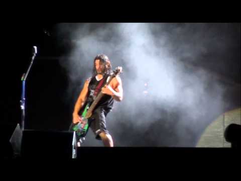 Metallica : Bass Solo  -Live @Quebec 16 Juillet 2011