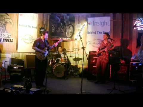 Johnny Roy and the Rub Tones - Live!
