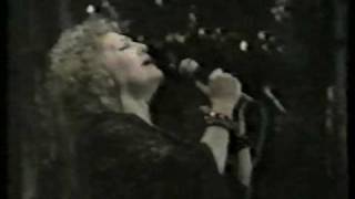 Amália - GALA UNICEF - &quot;HÁ FESTA NA MOURARIA&quot;