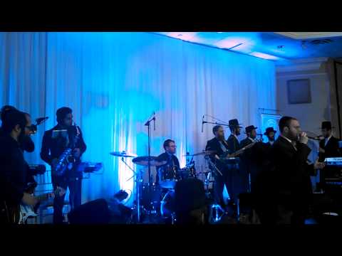 Yumi Lowy With Shira & Freilach Band