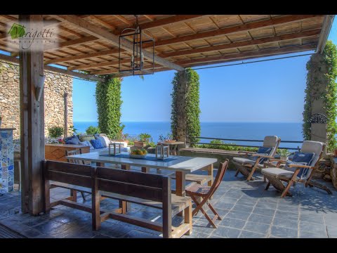 Varigotti: splendida proprietà con vista mare
