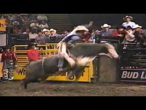 Tuff-E-Nuff bucks Michael Gaffney - 97 PBR Kansas City