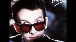 Elvis Costello And The Attractions - Fish &#39;N&#39; Chip Paper (1981) [+Lyrics]