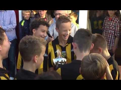Vitesse wint voetbaltoernooi in Goor