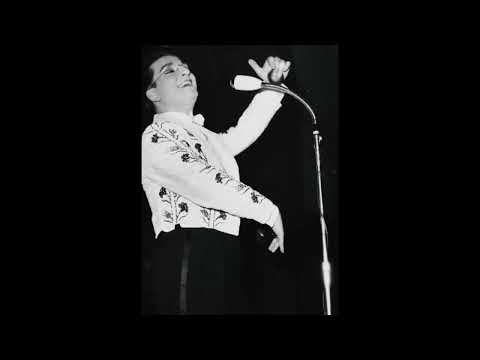 Zeki Müren - Muhabbet Bağına Girdim Bu Gece