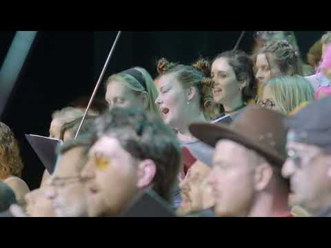 London City Voices perform The Nineties Mashup at their Spring Concert 2022