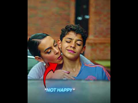 Ronaldo Jr gets money from Georgina..🙌😂