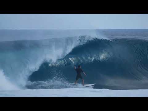 SURFING DESERT POINT on a BIG SWELL - AUGUST 2024 - Lombok, Indonesia