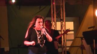 Ednita Nazario ( Voy/Cuando No Te Queden Lagrimas)