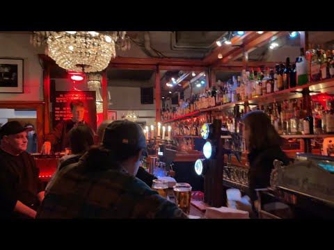 Stockholm Walks: from classic pub Söders Hjärta to Zinkensdamm at midnight