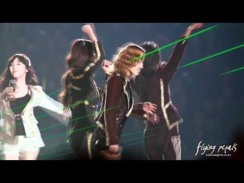 [Fancam] 120112 SNSD Taeyeon_The 26th Golden Disk Awards