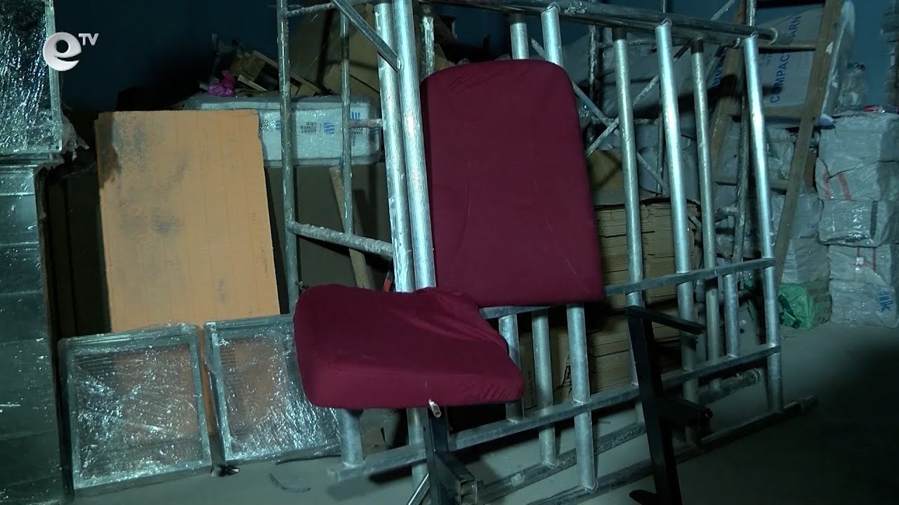 Община Димитровград може да съди фирмата, доставила новите столове за театъра