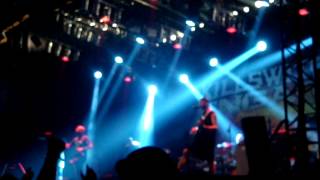 Killswitch Engage  Rose of Sharyn Groezrock 2013