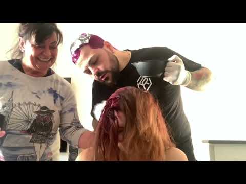 Faccio la TINTA alla mia RAGAZZA per la PRIMA VOLTA ! [Capelli Rossi]