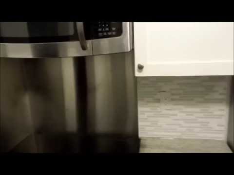 INSTALLING A STAINLESS STEEL BACKSPLASH