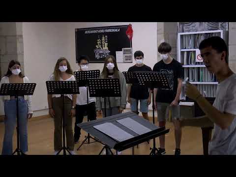 ERREFUXIATUENA - Izaro/mold: Marije Ugalde -Bergarako Orfeoi Gaztea