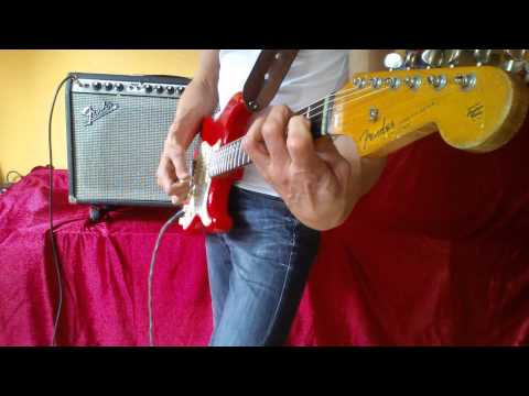Modified 1971 Fender Deluxe Reverb with 1963 Fender Strat (refin) Part 2